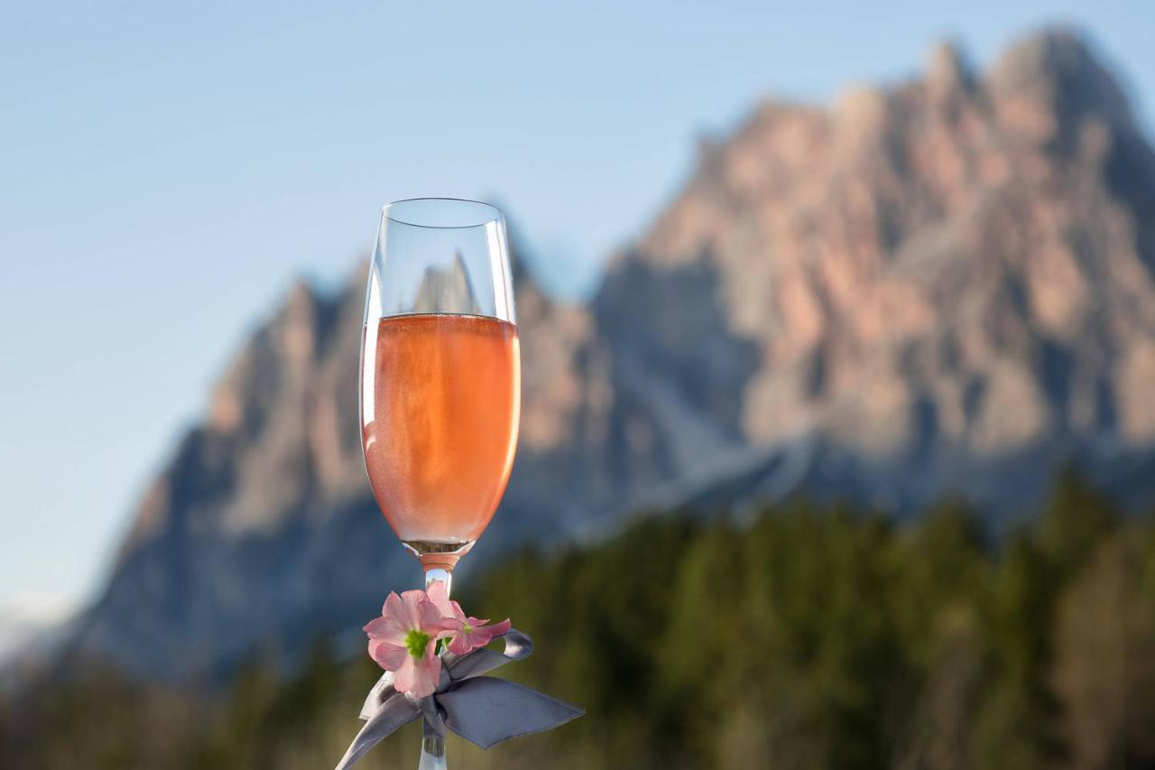 קורטינה ד'אמפזו Cristallo, A Luxury Collection Resort & Spa, Cortina D 'Ampezzo מראה חיצוני תמונה